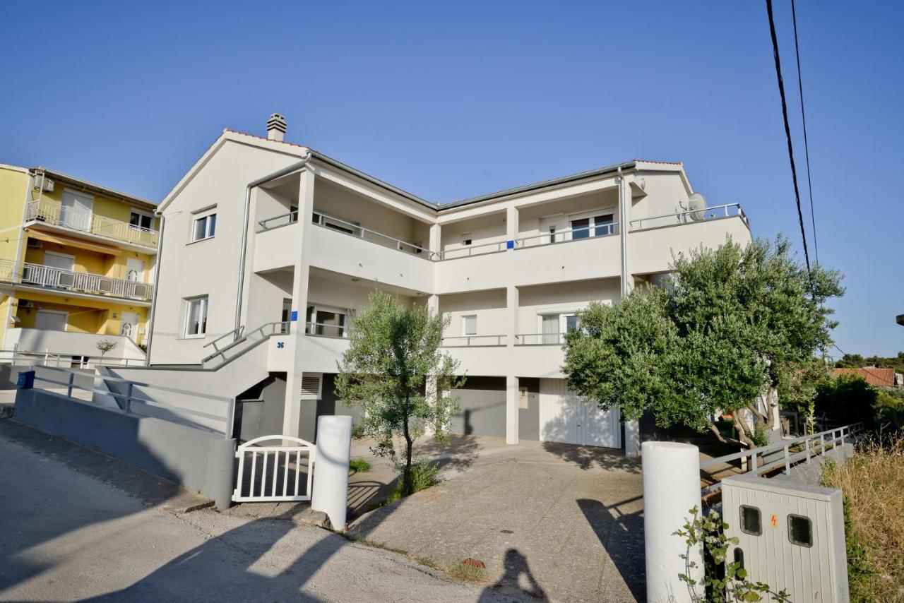 Apartmani Vidikovac Dokoza 扎达尔 外观 照片