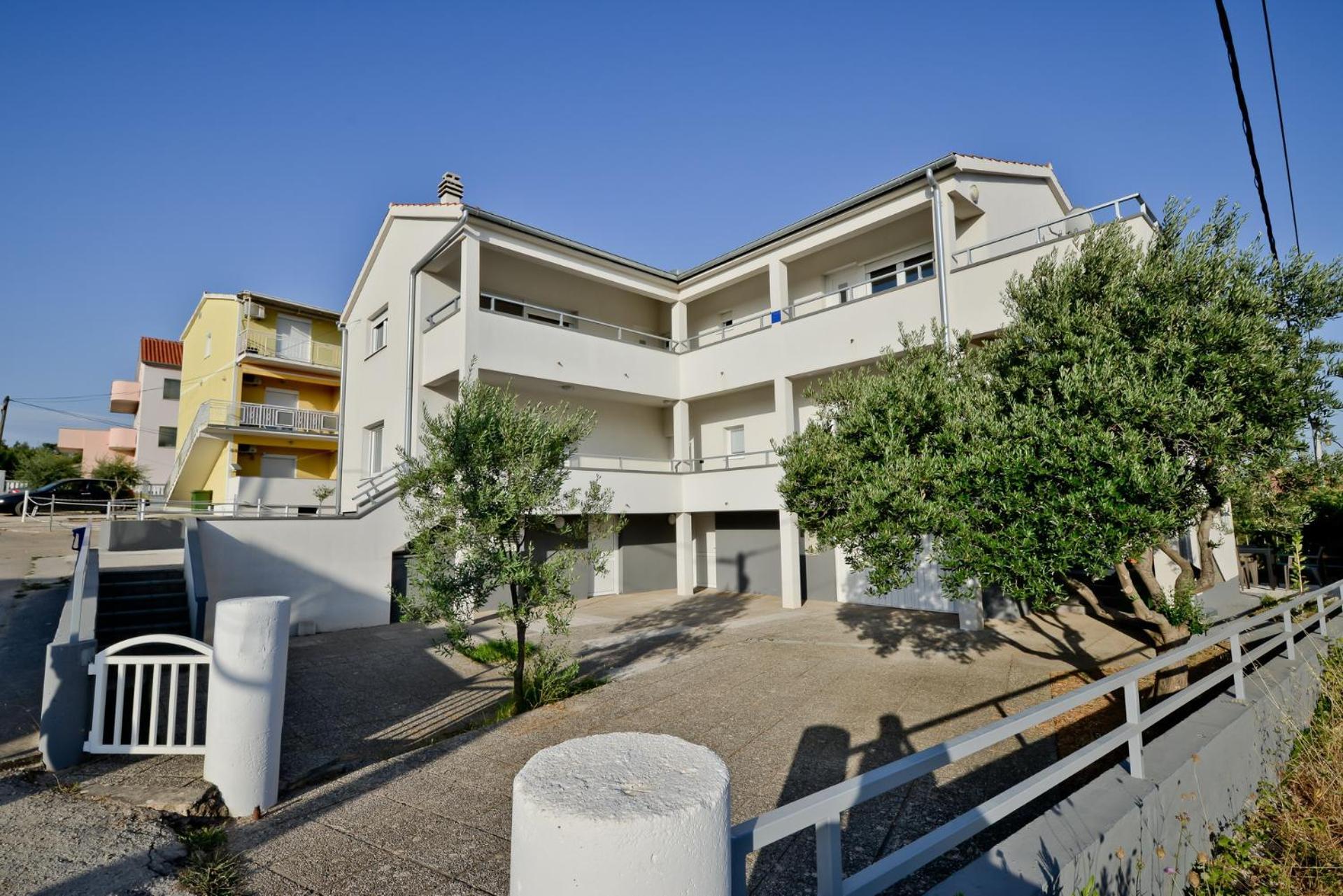 Apartmani Vidikovac Dokoza 扎达尔 外观 照片